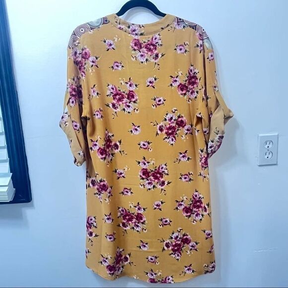 KINdom Shirt Dress‎ w/Handwoven, Gold/Marroon - Picture 13 of 15